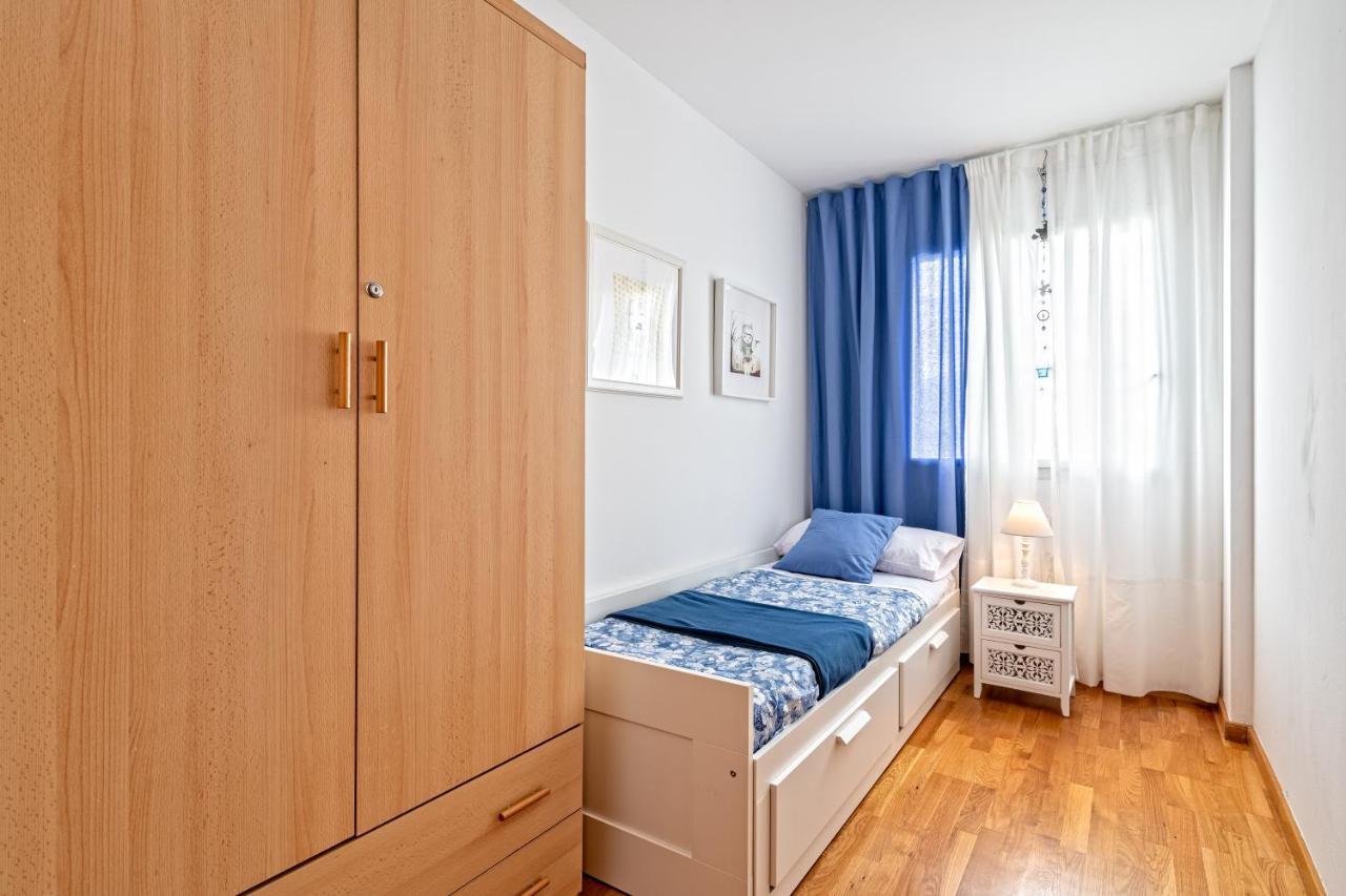 Calido Apartamento Con Piscina En Barcelona Ripollet Exterior photo